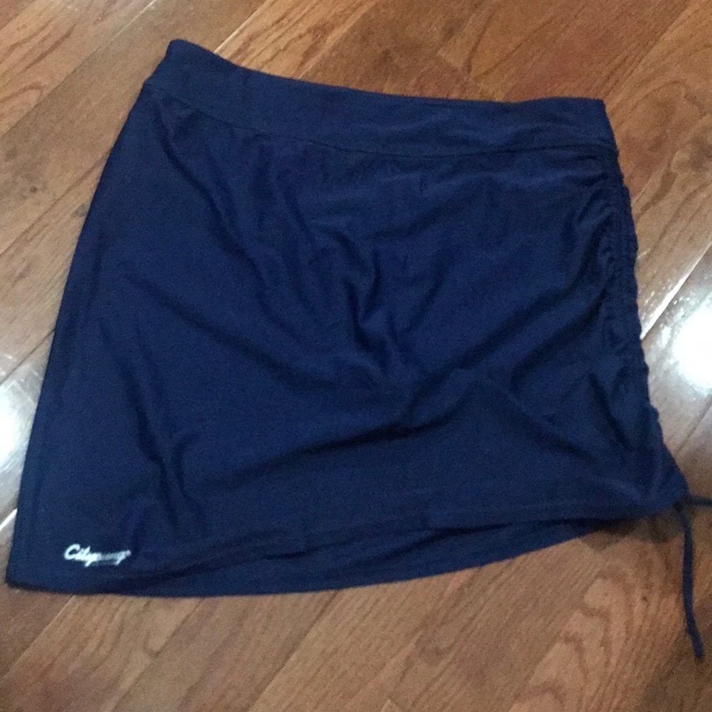 NWOT Navy swim skirt 18